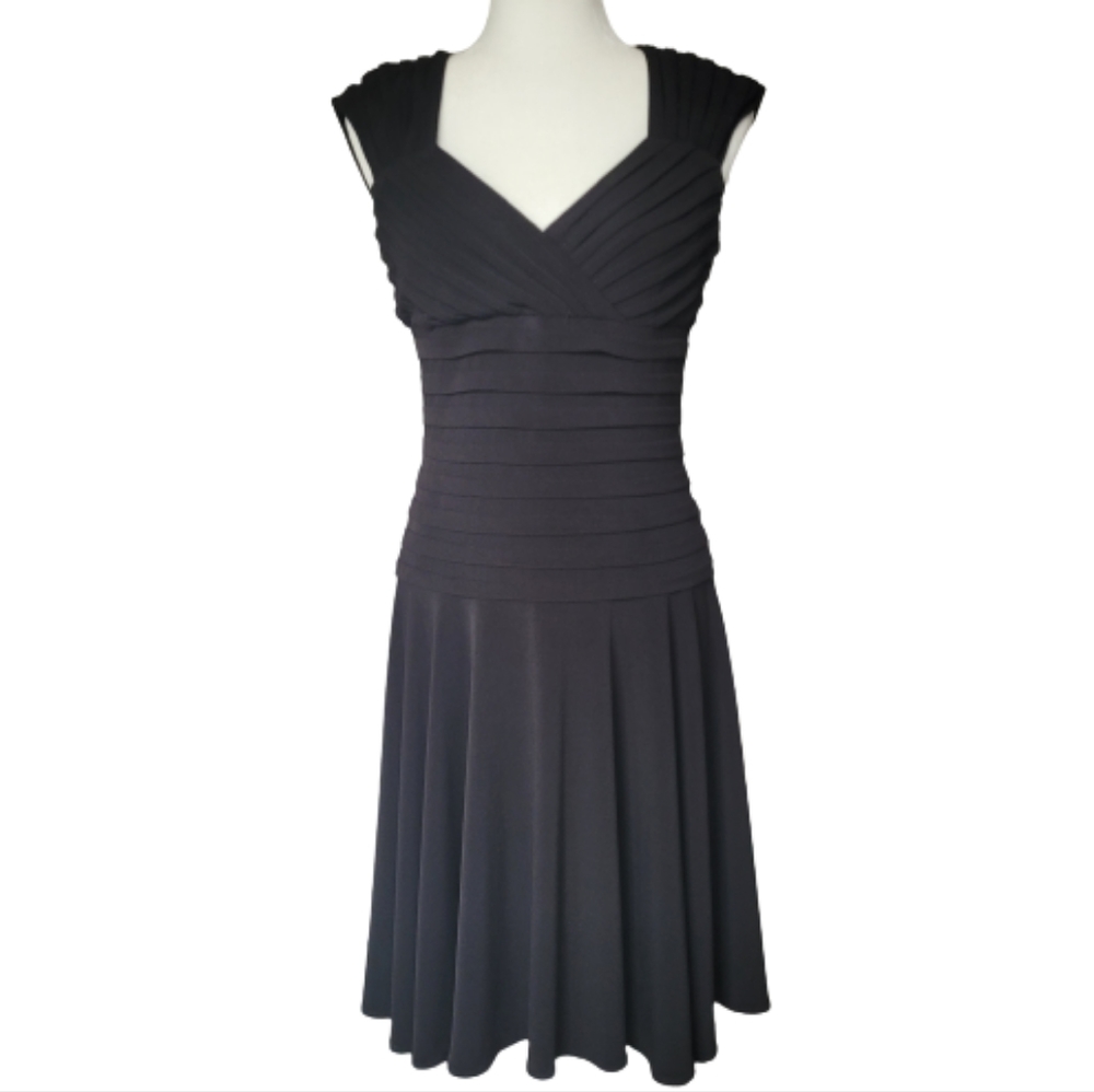 London Times Black Ruched Fit & Flare Midi Dress